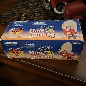 Lowes #31 Mike Skinner 1:24 scale die cast car in original box